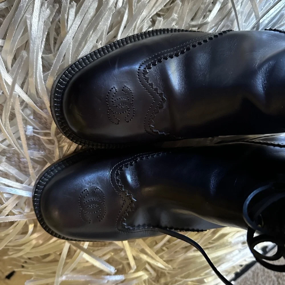 Chanel Tweed Riding Boot - Picture 2 of 5